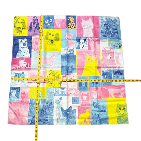 LUSH Limited Edition "Cats and Dogs" 100% Recycled Polyester Knot Wrap, 27x27.5 - Picture 2 of 2